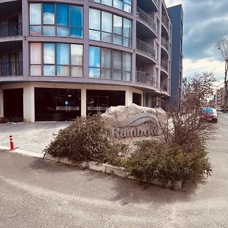Rainbow 3-213 Large Delux アパート