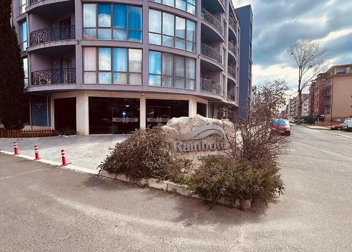 Rainbow 3-213 Large Delux アパート