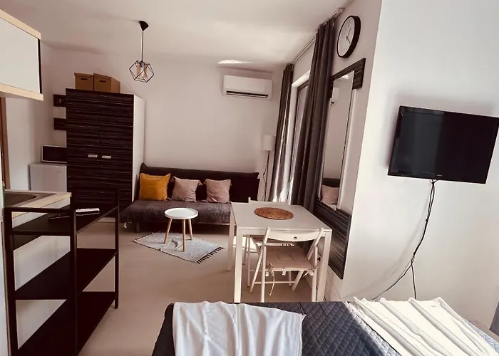 アパート Rainbow 3-213 Large Delux